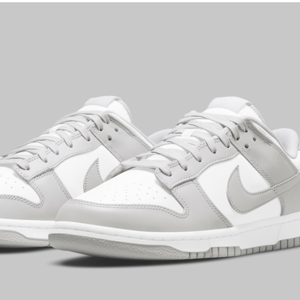 Nike Dunks - Fog Grey